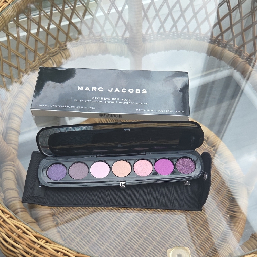 Marc Jacobs Style Eye-Con No. 7 Eyeshadow Palette - Purple and Pink Shades